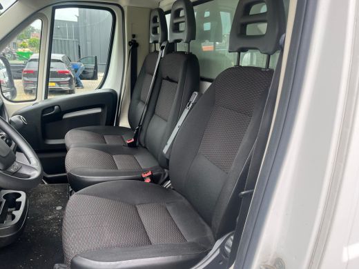 Peugeot Boxer 335 2.2 BlueHDi 140 L4 Grip | Laadklep | Laaddeur | | 2 zitplaatsen rechtsvoor | Airco | Alarm kl... ActivLease financial lease