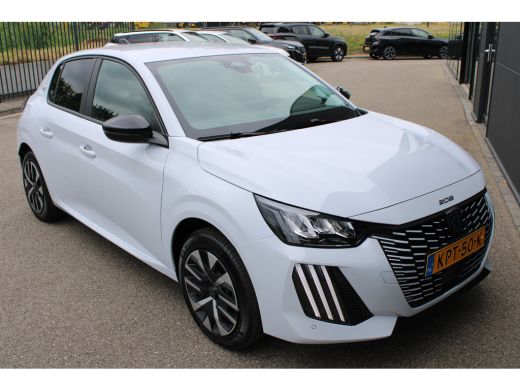 Peugeot e-208 EV Business 50 kWh | EV | Camera | Cruise control | Apple Carplay/Android Auto | Keyless | ActivLease financial lease