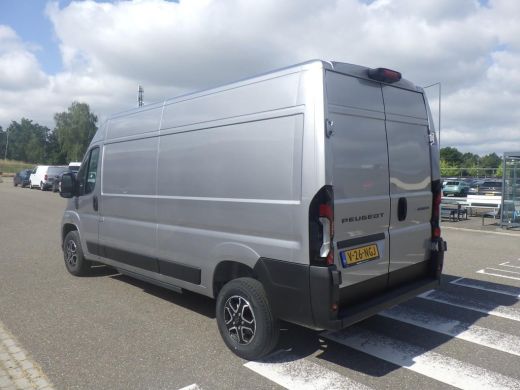 Peugeot e-Boxer 3.5t L3H2 Zwaar 110 kWh | 8 JAAR GARANTIE | CAMERA | DIGITALE BINNESPIEGEL | NAVI | BETIMMERING |... ActivLease financial lease
