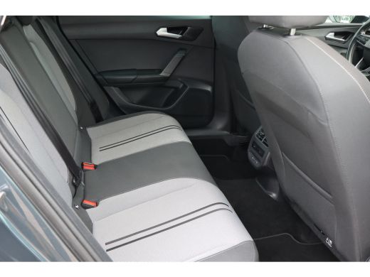 Seat Leon Sportstourer 1.5 TSI Style Business Intense 130PK | Achteruitrijcamera | Airco (automatisch) | Ap... ActivLease financial lease
