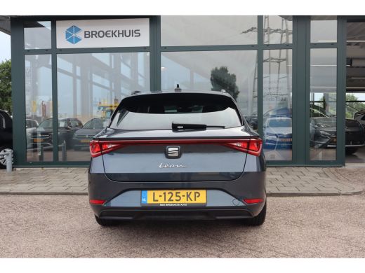 Seat Leon Sportstourer 1.5 TSI Style Business Intense 130PK | Achteruitrijcamera | Airco (automatisch) | Ap... ActivLease financial lease