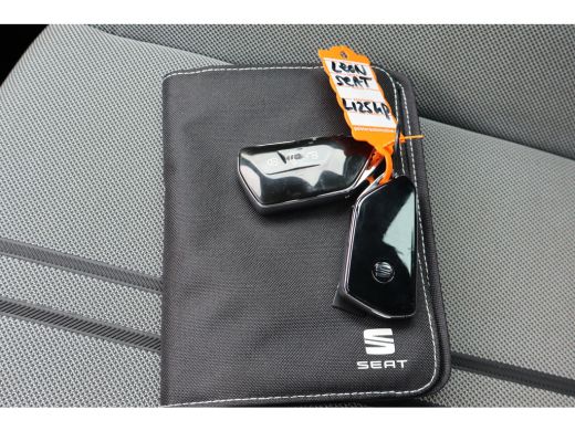 Seat Leon Sportstourer 1.5 TSI Style Business Intense 130PK | Achteruitrijcamera | Airco (automatisch) | Ap... ActivLease financial lease
