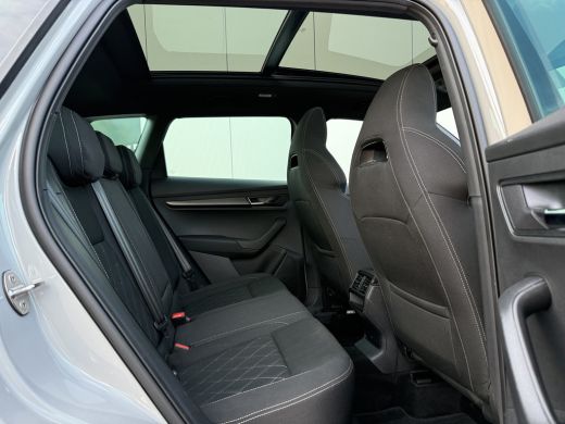 Skoda Karoq 1.5 TSI 150pk ACT DSG Sportline | Pano dak | Acc | Camera ActivLease financial lease