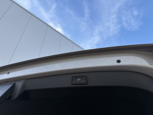 Skoda Karoq 1.5 TSI 150pk ACT DSG Sportline | Pano dak | Acc | Camera ActivLease financial lease