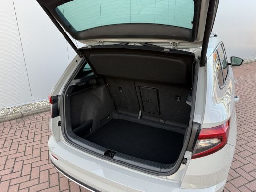 Skoda Karoq 1.5 TSI 150pk ACT DSG Sportline | Pano dak | Acc | Camera ActivLease financial lease