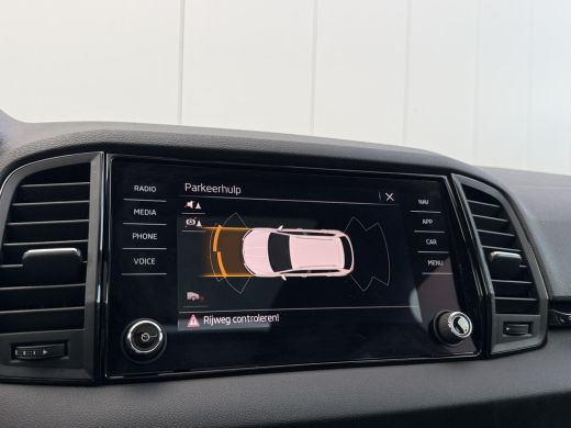 Skoda Karoq 1.5 TSI 150pk ACT DSG Sportline | Pano dak | Acc | Camera ActivLease financial lease