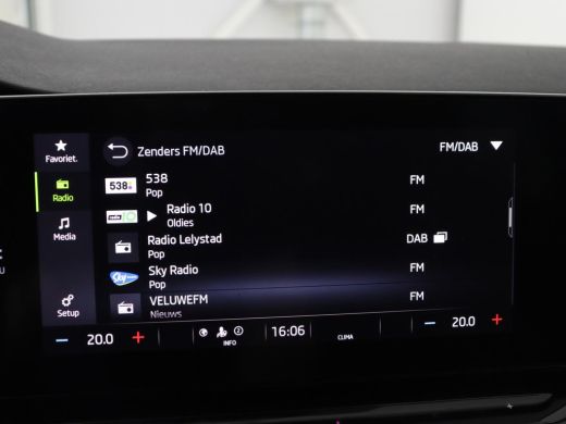 Skoda Octavia Combi 1.0 e-TSI Business Edition | Cruise control | Park assist | Carplay | LED | Cruise control ... ActivLease financial lease