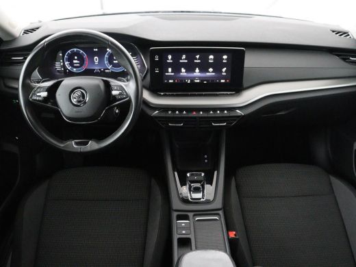 Skoda Octavia Combi 1.0 e-TSI Business Edition | Cruise control | Park assist | Carplay | LED | Cruise control ... ActivLease financial lease