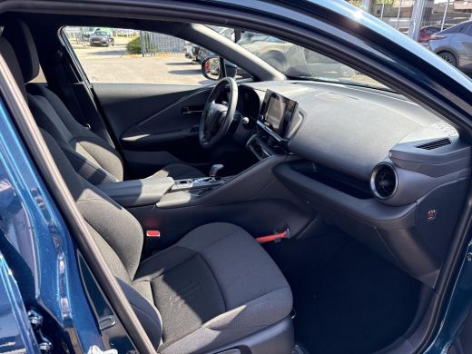 Toyota C-HR 1.8 Hybrid 140 Dynamic | Navigatie | Apple CarPlay/Android auto | Camera ActivLease financial lease