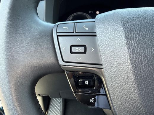 Toyota C-HR 1.8 Hybrid 140 Dynamic | Navigatie | Apple CarPlay/Android auto | Camera ActivLease financial lease