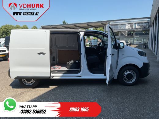 Toyota ProAce 230 km WLTP Adapt.Cruise/ Standkachel/ Stuurverw./ Carplay/ Airco/ Camera/ PDC ActivLease financial lease
