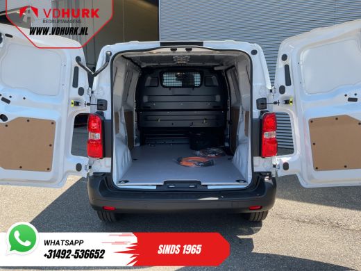 Toyota ProAce 230 km WLTP Adapt.Cruise/ Standkachel/ Stuurverw./ Carplay/ Airco/ Camera/ PDC ActivLease financial lease
