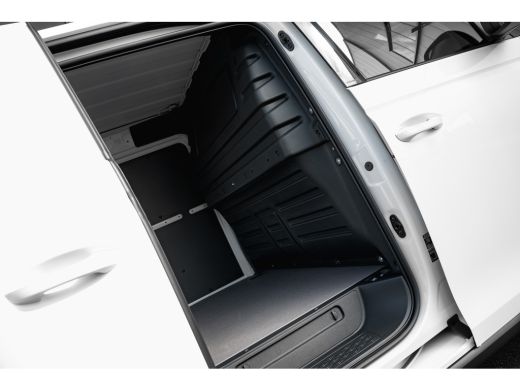 Volkswagen ID. Buzz Cargo Cargo 79 kWh | 286 pk | Trekhaak | Achterdeuren | App Connect | Camera | Bijrijdersbank | Adaptiv... ActivLease financial lease