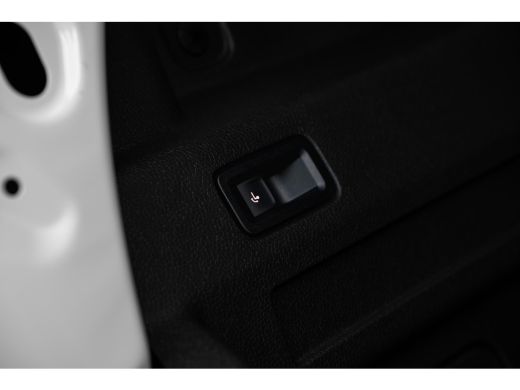 Volkswagen ID. Buzz Cargo Cargo 79 kWh | 286 pk | Trekhaak | Achterdeuren | App Connect | Camera | Bijrijdersbank | Adaptiv... ActivLease financial lease