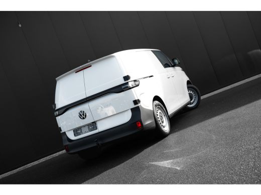 Volkswagen ID. Buzz Cargo Cargo 79 kWh | 286 pk | Trekhaak | Achterdeuren | App Connect | Camera | Bijrijdersbank | Adaptiv... ActivLease financial lease