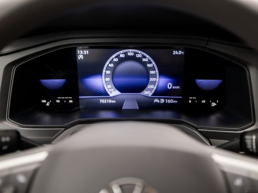 Volkswagen Polo 1.0 Sportline (VIRTUAL COCKPIT, APPLE CARPLAY, CRUISE, SPORTSTOELEN, LANE ASSIST, NIEUWE APK, NIE... ActivLease financial lease
