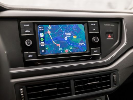 Volkswagen Polo 1.0 Sportline (VIRTUAL COCKPIT, APPLE CARPLAY, CRUISE, SPORTSTOELEN, LANE ASSIST, NIEUWE APK, NIE... ActivLease financial lease