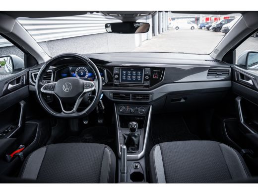 Volkswagen Polo 1.0 TSI Life | Airco | Lichtmetalen velgen 15" | Parkeersensoren voor en achter ActivLease financial lease