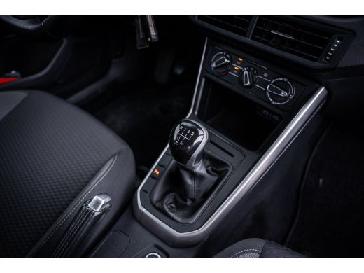 Volkswagen Polo 1.0 TSI Life | Airco | Lichtmetalen velgen 15" | Parkeersensoren voor en achter ActivLease financial lease