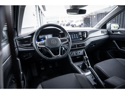 Volkswagen Polo 1.0 TSI Life | Airco | Lichtmetalen velgen 15" | Parkeersensoren voor en achter ActivLease financial lease