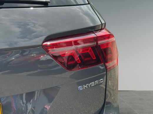 Volkswagen Tiguan 1.4 245pk TSI eHybrid R-Line Business+ Panoramaschuif-kanteldak | Achteruitrijcamera | Vaste trek... ActivLease financial lease