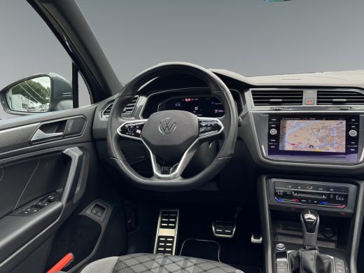 Volkswagen Tiguan 1.4 245pk TSI eHybrid R-Line Business+ Panoramaschuif-kanteldak | Achteruitrijcamera | Vaste trek... ActivLease financial lease