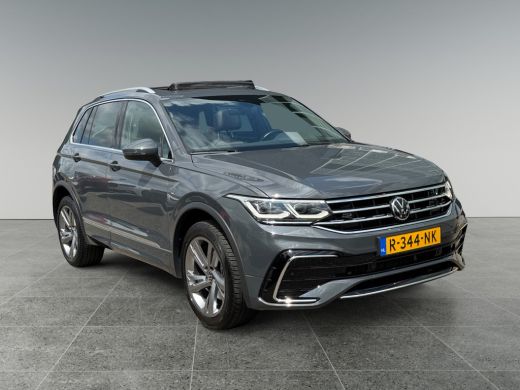 Volkswagen Tiguan 1.4 245pk TSI eHybrid R-Line Business+ Panoramaschuif-kanteldak | Achteruitrijcamera | Vaste trek... ActivLease financial lease