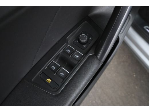 Volkswagen Tiguan Allspace 1.5 TSI Highline Automaat, Leer, Apple carplay, ActivLease financial lease