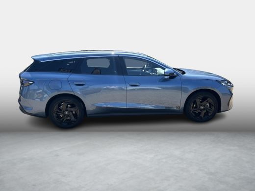 BYD SEAL 1.5 DM-i Comfort | &euro; 7.370,- Demo Voordeel | Schuif kantel dak | Rijklaarprijs | ActivLease financial lease