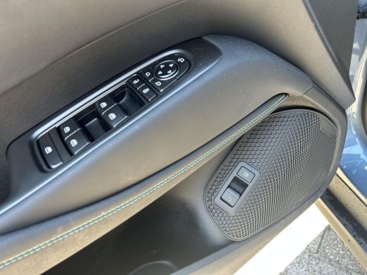 BYD SEAL 1.5 DM-i Comfort | &euro; 7.370,- Demo Voordeel | Schuif kantel dak | Rijklaarprijs | ActivLease financial lease