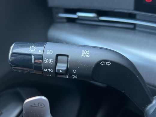 Hyundai Kona Comfort Smart 65.4 kWh | Camera | Carplay draadloos | Climate control | Adaptive cruise control |... ActivLease financial lease