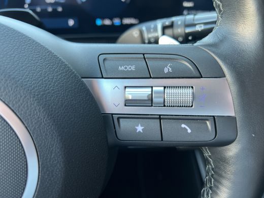 Hyundai Kona Comfort Smart 65.4 kWh | Camera | Carplay draadloos | Climate control | Adaptive cruise control |... ActivLease financial lease