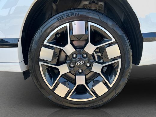Hyundai Kona Comfort Smart 65.4 kWh | Camera | Carplay draadloos | Climate control | Adaptive cruise control |... ActivLease financial lease