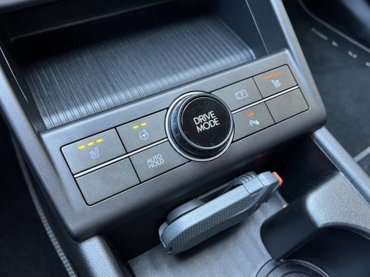 Hyundai Kona Comfort Smart 65.4 kWh | Camera | Carplay draadloos | Climate control | Adaptive cruise control |... ActivLease financial lease