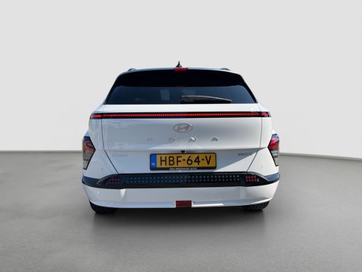 Hyundai Kona Comfort Smart 65.4 kWh | Camera | Carplay draadloos | Climate control | Adaptive cruise control |... ActivLease financial lease