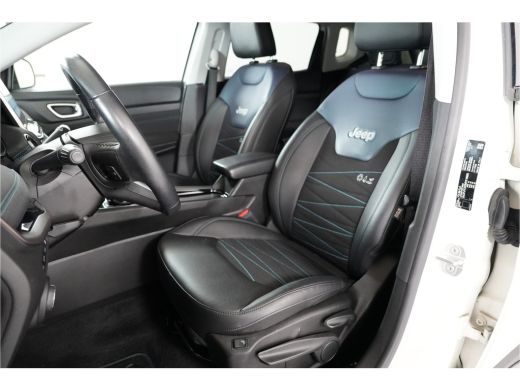 Jeep Compass 4xe 240 pk PHEV | ACC | Camera | Navi | Apple/Android | Stl. verw. | Lane assist | ActivLease financial lease