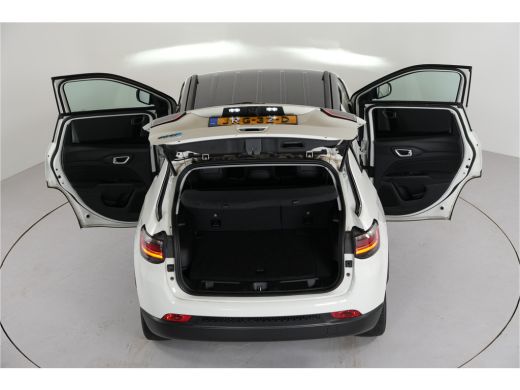 Jeep Compass 4xe 240 pk PHEV | ACC | Camera | Navi | Apple/Android | Stl. verw. | Lane assist | ActivLease financial lease