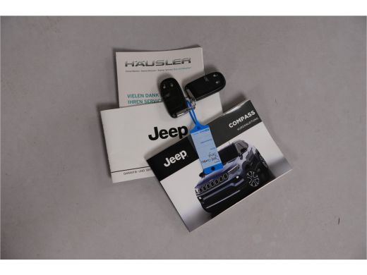 Jeep Compass 4xe 240 pk PHEV | ACC | Camera | Navi | Apple/Android | Stl. verw. | Lane assist | ActivLease financial lease