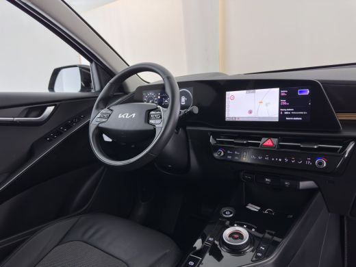 Kia Niro EV DynamicLine 64.8 kWh [3-Fase-11kW] {SoH-96%} (INCL-BTW) Aut. *LEATHER-FABRIC | ADAPTIVE-CRUISE | ... ActivLease financial lease