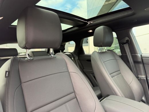 Land Rover Range Rover Evoque P270e AWD Dynamic Edition | Cold Climate | 360gr Camera | Pano | 20 Inch | Black Pack | Meridian ActivLease financial lease