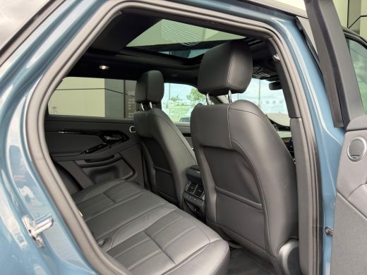 Land Rover Range Rover Evoque P270e AWD Dynamic Edition | Cold Climate | 360gr Camera | Pano | 20 Inch | Black Pack | Meridian ActivLease financial lease