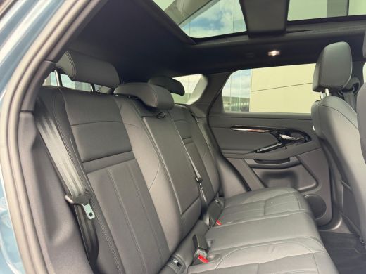 Land Rover Range Rover Evoque P270e AWD Dynamic Edition | Cold Climate | 360gr Camera | Pano | 20 Inch | Black Pack | Meridian ActivLease financial lease