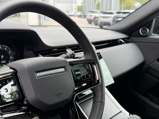Land Rover Range Rover Evoque P270e AWD Dynamic Edition | Cold Climate | 360gr Camera | Pano | 20 Inch | Black Pack | Meridian ActivLease financial lease