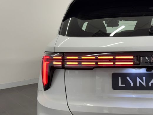Lynk & Co 01 1.5 Core | Camera | Apple Carplay/Android Auto | Cruise control adaptief | Stoelverwarming | ActivLease financial lease