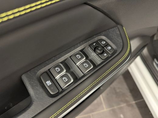 Lynk & Co 01 1.5 Core | Camera | Apple Carplay/Android Auto | Cruise control adaptief | Stoelverwarming | ActivLease financial lease