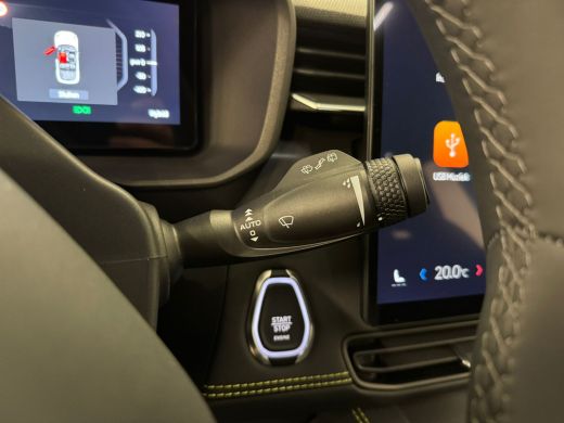 Lynk & Co 01 1.5 Core | Camera | Apple Carplay/Android Auto | Cruise control adaptief | Stoelverwarming | ActivLease financial lease