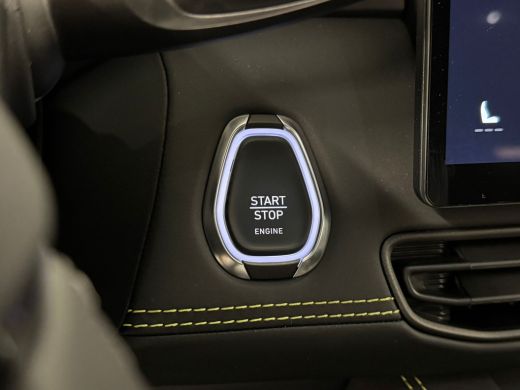 Lynk & Co 01 1.5 Core | Camera | Apple Carplay/Android Auto | Cruise control adaptief | Stoelverwarming | ActivLease financial lease