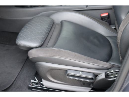 Mini Clubman 2.0 COOPER S 192PK JOHN COOPER WORKS AUTOMAAT / NAVI / LEDER / CLIMA / LED / PDC / 18" LMV / CAME... ActivLease financial lease