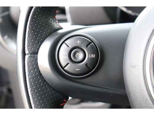 Mini Clubman 2.0 COOPER S 192PK JOHN COOPER WORKS AUTOMAAT / NAVI / LEDER / CLIMA / LED / PDC / 18" LMV / CAME... ActivLease financial lease