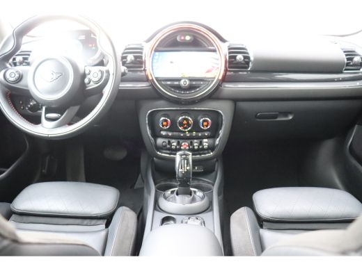 Mini Clubman 2.0 COOPER S 192PK JOHN COOPER WORKS AUTOMAAT / NAVI / LEDER / CLIMA / LED / PDC / 18" LMV / CAME... ActivLease financial lease